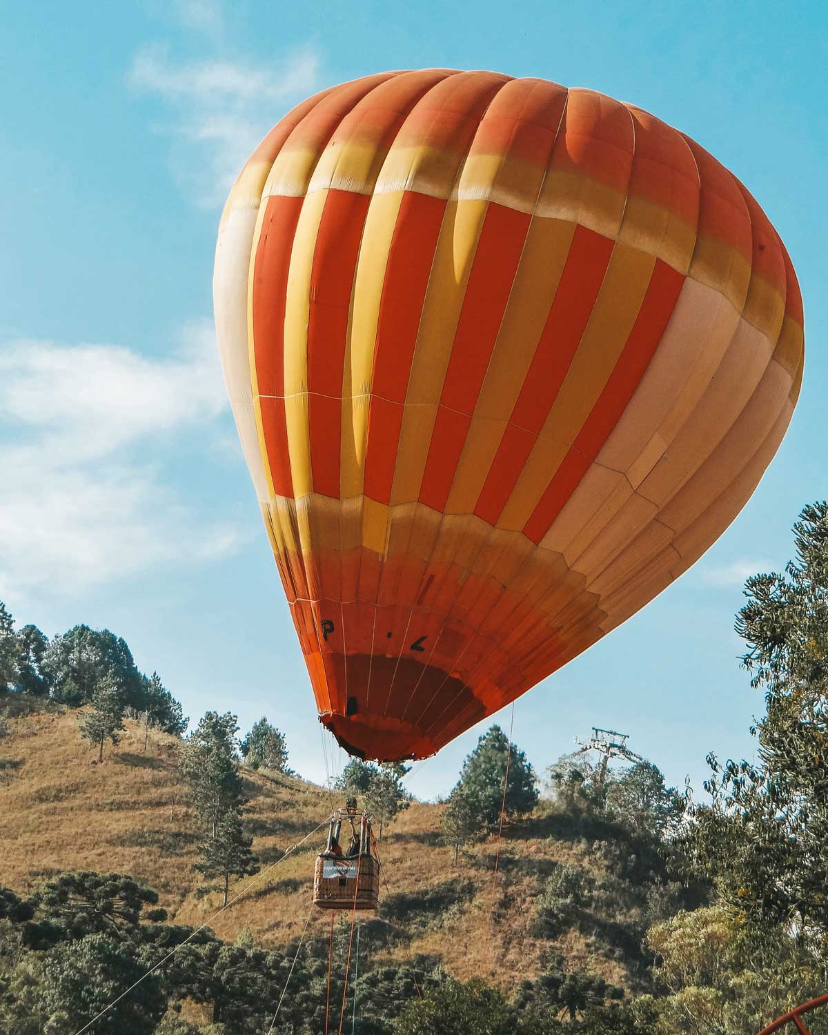 Voo de balão em Campos do Jordão em março.